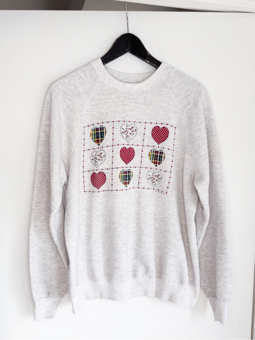 Vintage 1990 Lee Midweight Sweatshirt Heart Patchwork XL (fits M) USA Light Grey